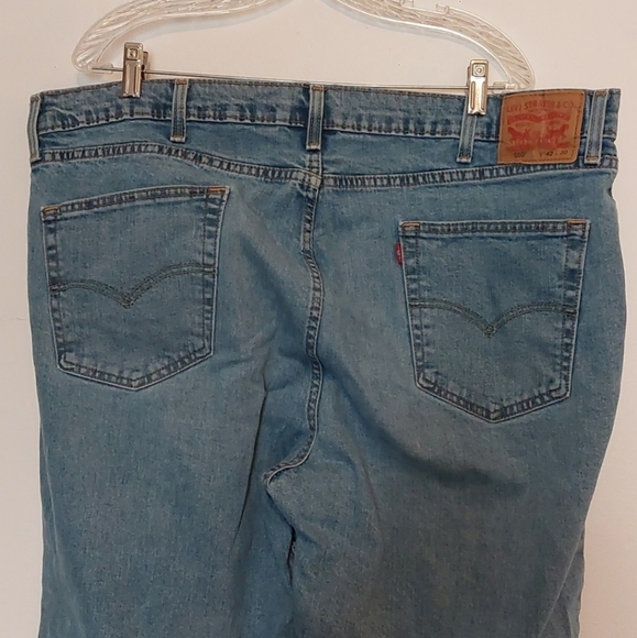 Levi's 550 Men's Tapered Leg Light Wash Blue Jeans Size 42x30 Actual Sz 42W 28L - Picture 6 of 11